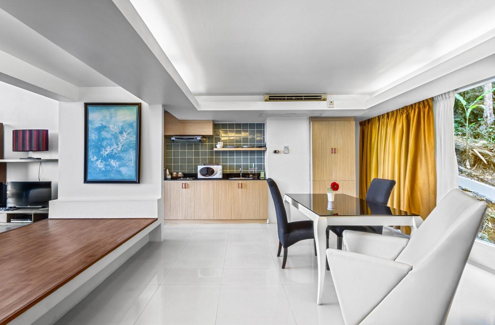 Hilltop Wellness Resort 카투 객실 사진
